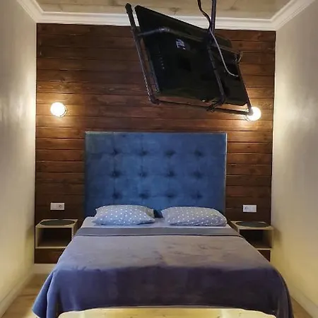 Loft 9 *