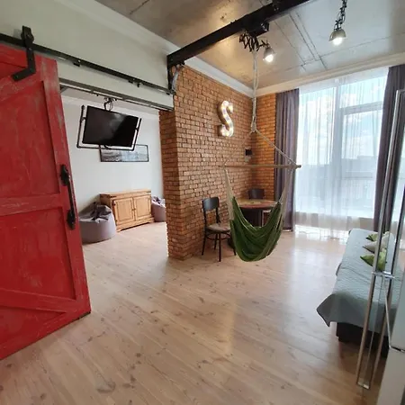Loft 9 *
